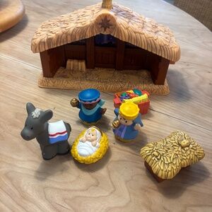 Fisher Prive nativity scene 8 pieces